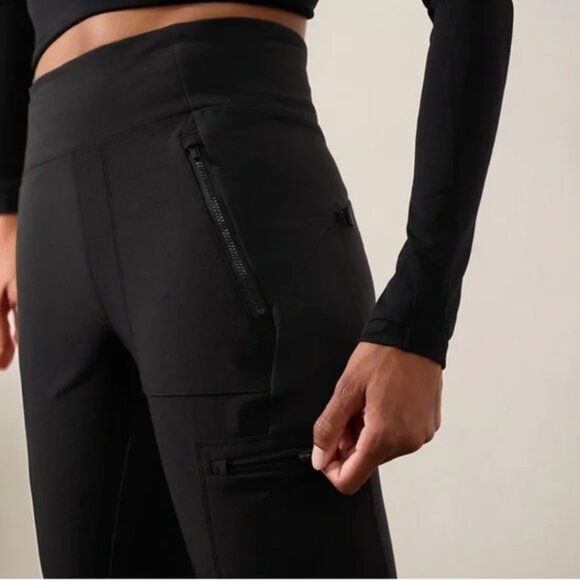 Athleta Headlands Hybrid High Rise Cargo Legging - Picture 3 of 9